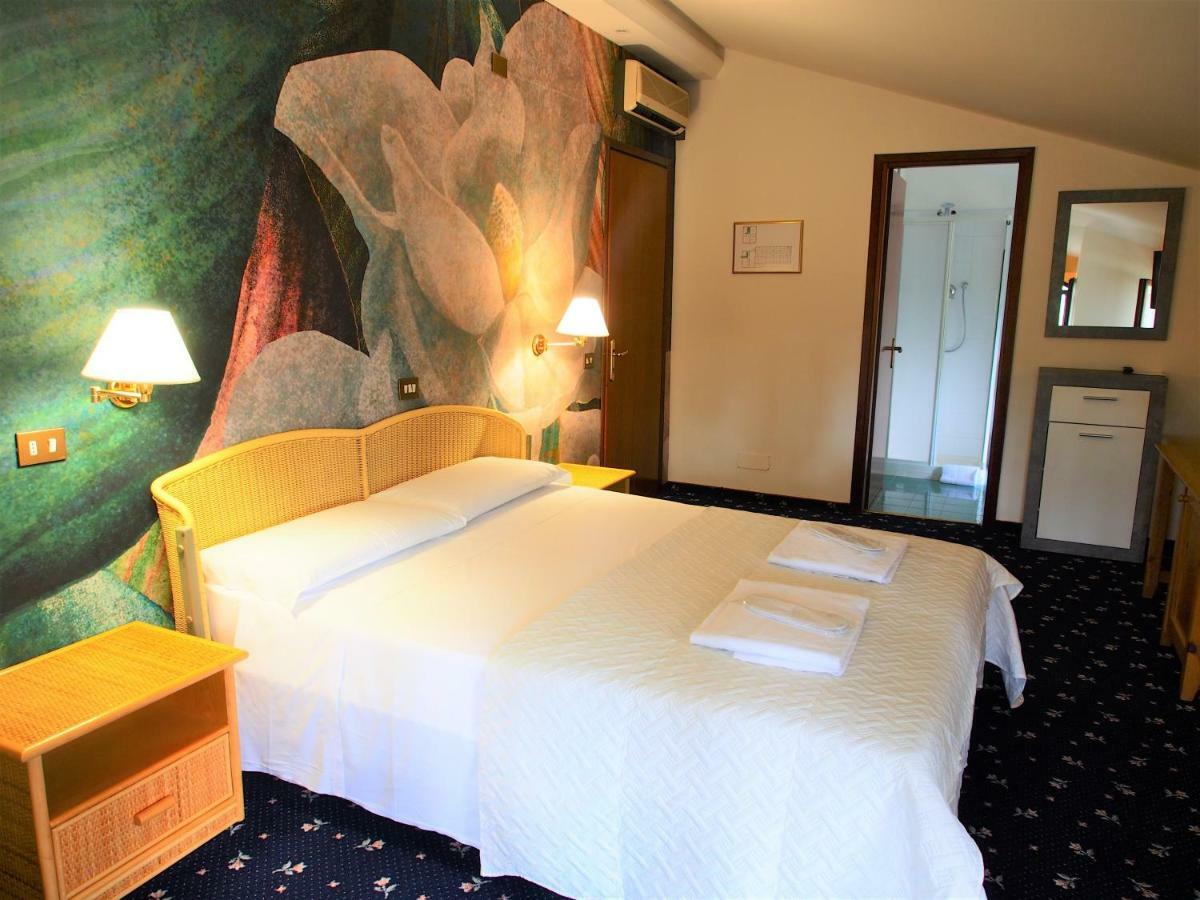 Albinea Hotel Parco Fola מראה חיצוני תמונה
