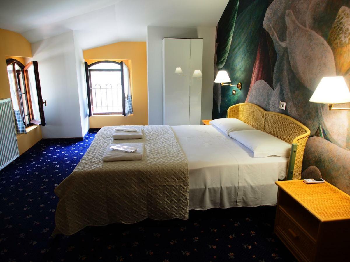Albinea Hotel Parco Fola מראה חיצוני תמונה