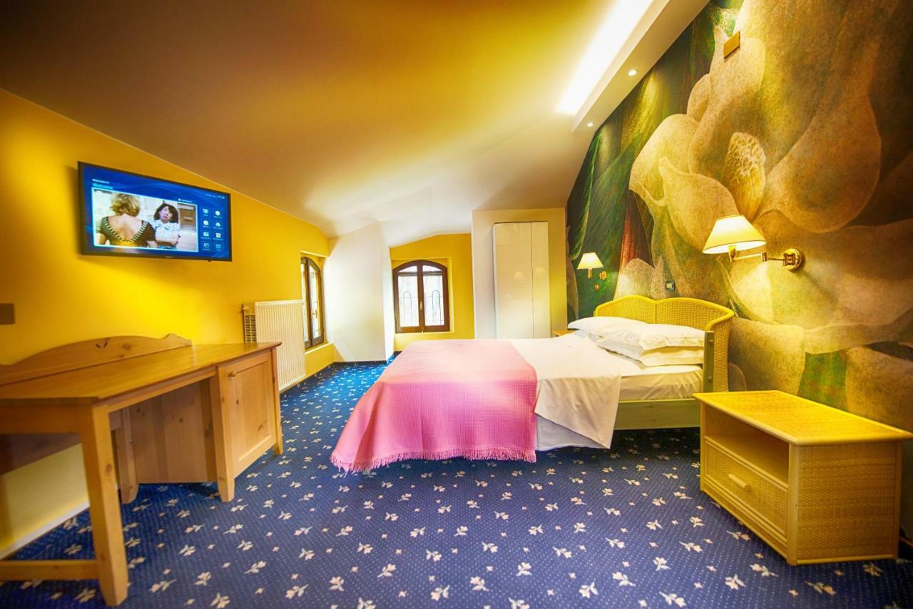 Albinea Hotel Parco Fola מראה חיצוני תמונה