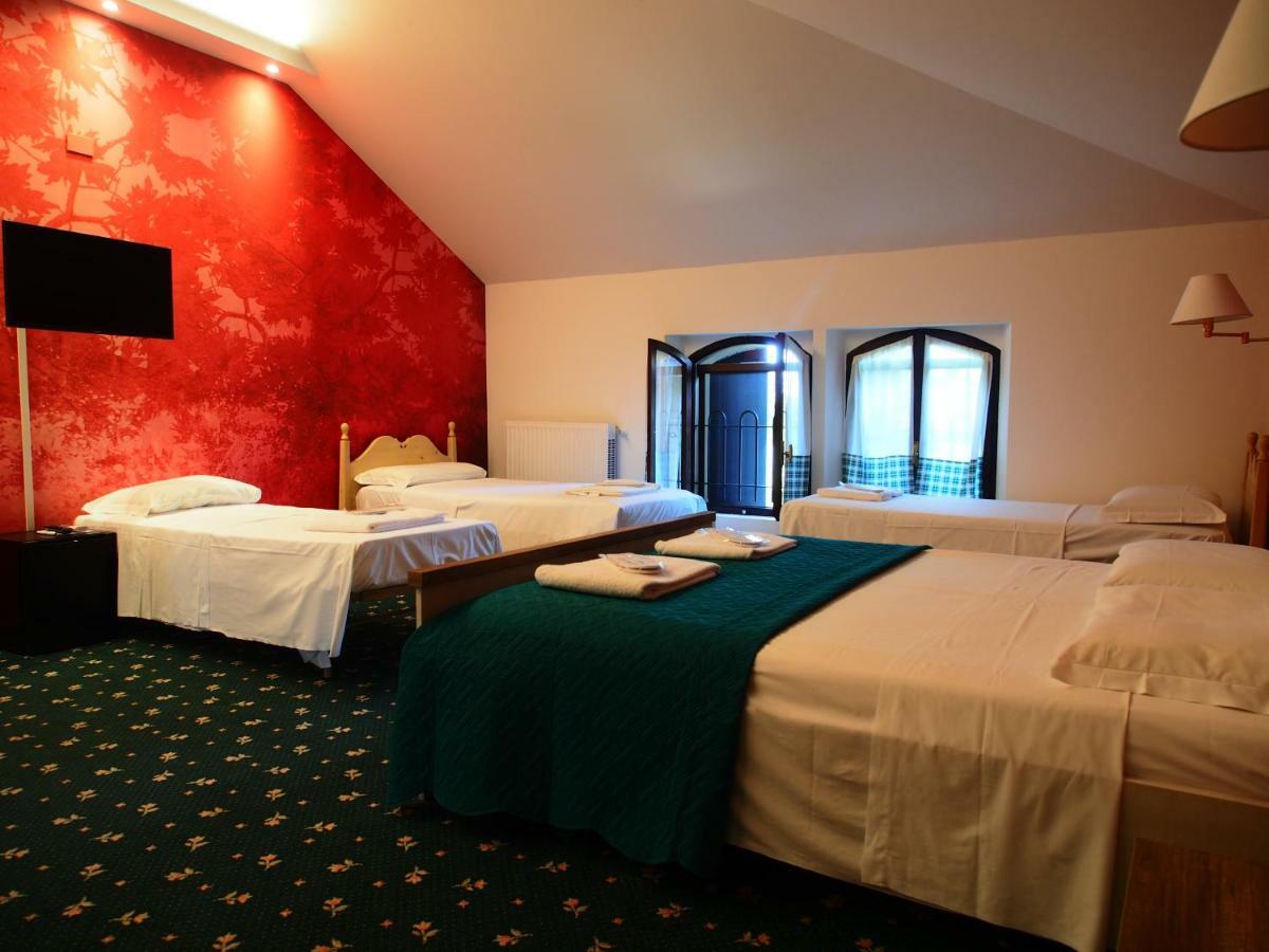Albinea Hotel Parco Fola מראה חיצוני תמונה
