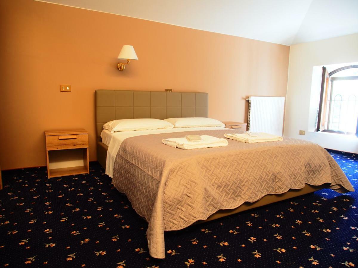 Albinea Hotel Parco Fola מראה חיצוני תמונה
