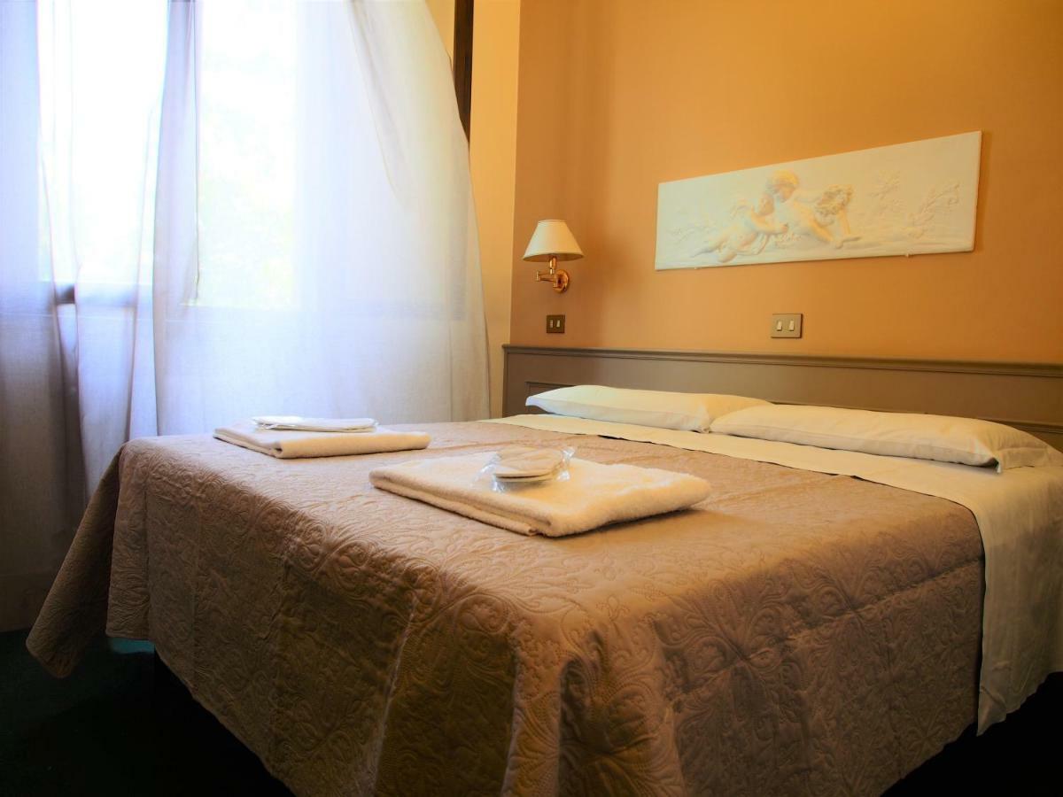 Albinea Hotel Parco Fola מראה חיצוני תמונה
