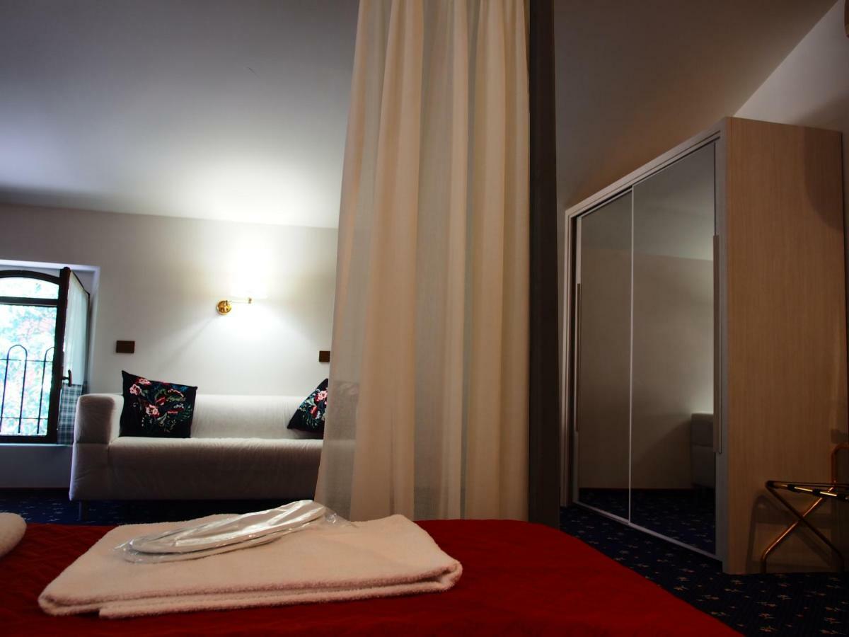 Albinea Hotel Parco Fola מראה חיצוני תמונה
