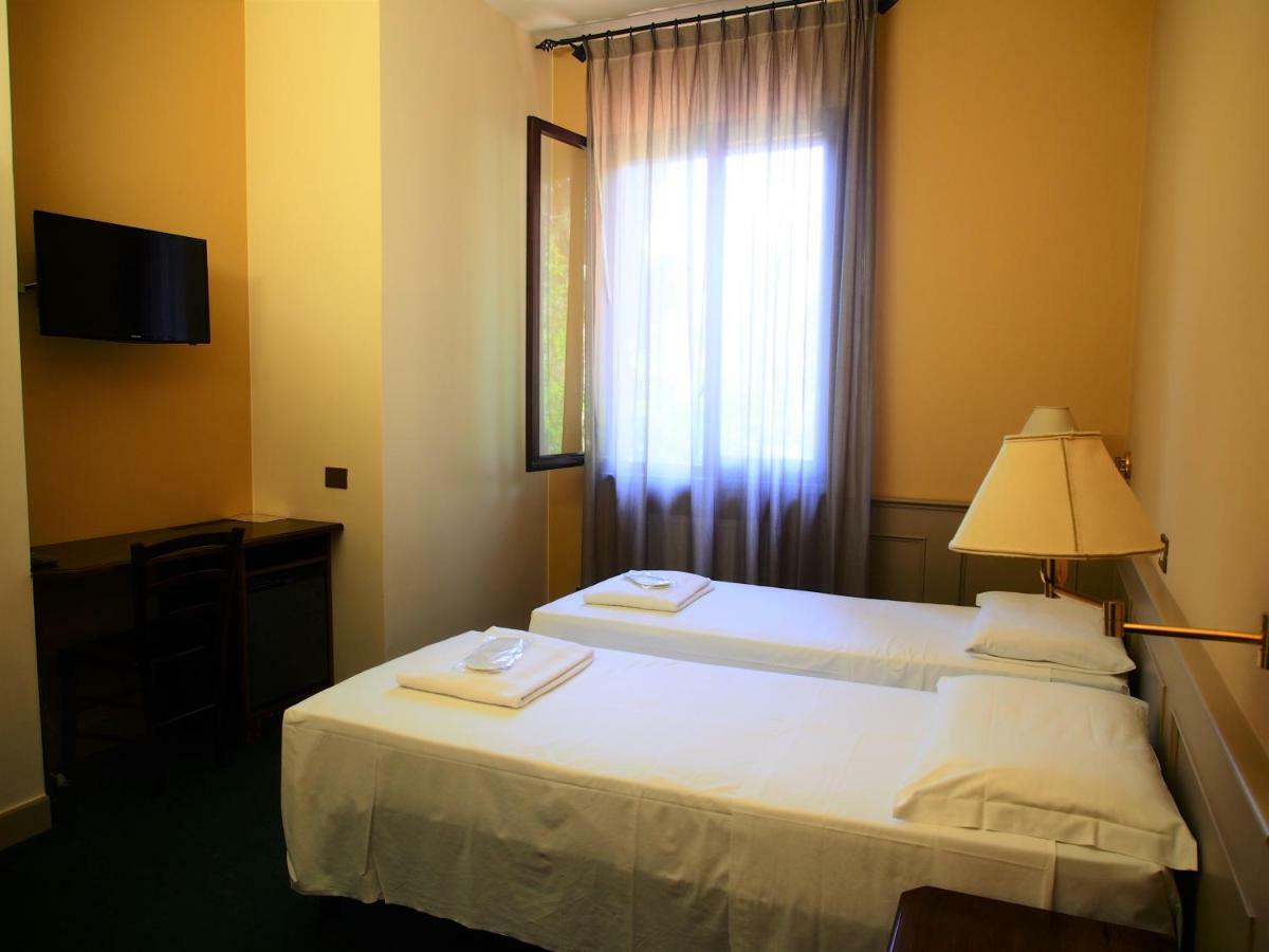 Albinea Hotel Parco Fola מראה חיצוני תמונה
