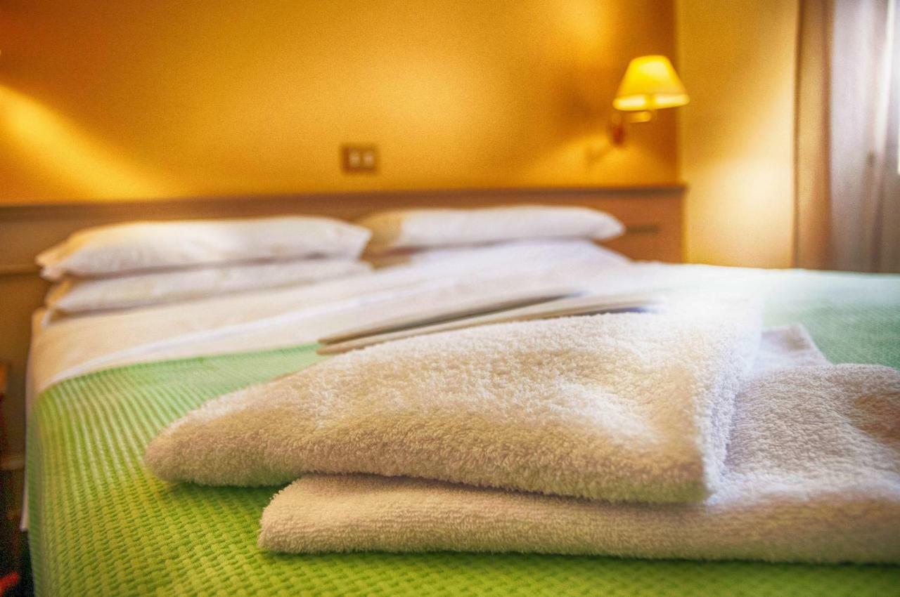 Albinea Hotel Parco Fola מראה חיצוני תמונה